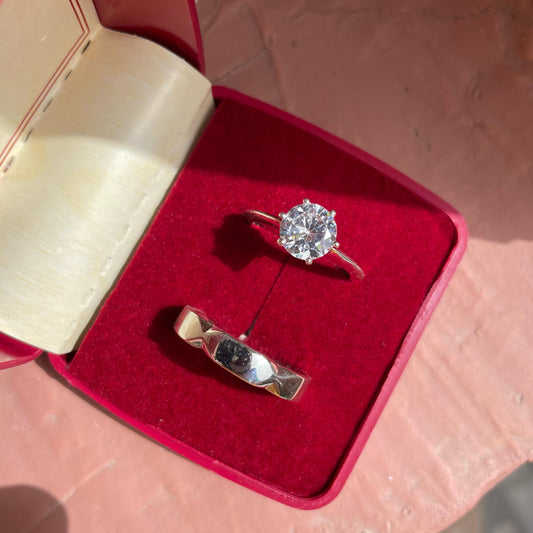 Celestial Bond – ENGRAVABLE Couple Ring Set