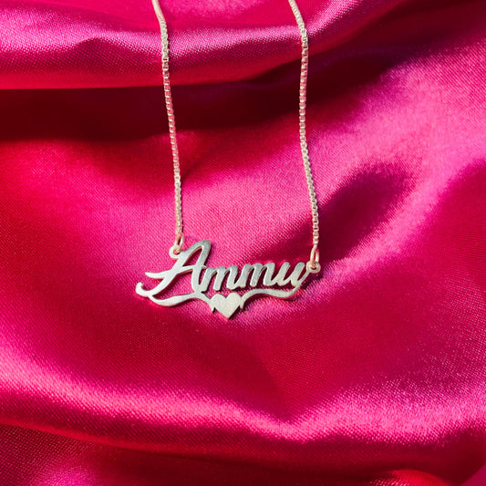 Heartline Bold – Custom Name Necklace