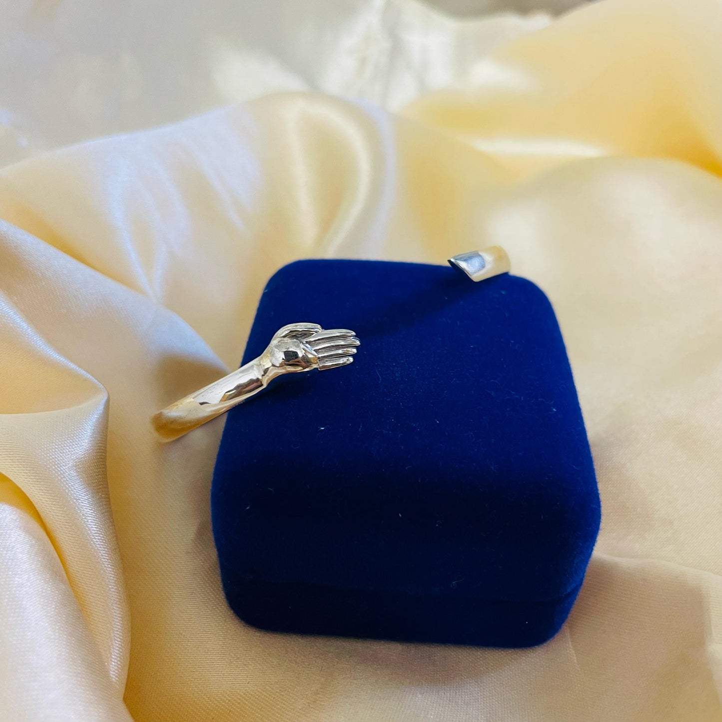 A Warm Side Hug – Silver Engravable Bracelet