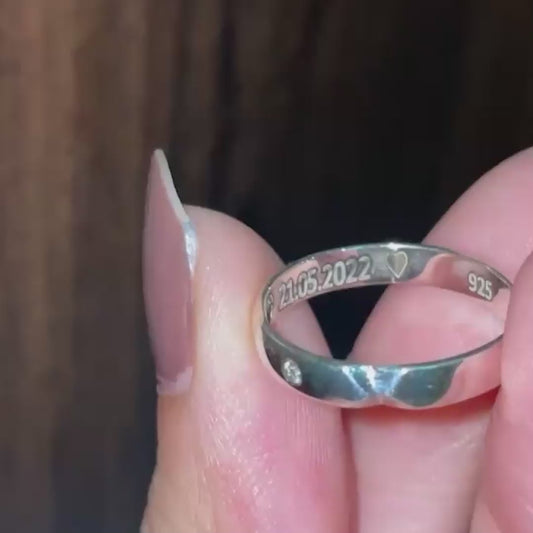 Twilight Gleam – Engravable Silver Couple Ring Set